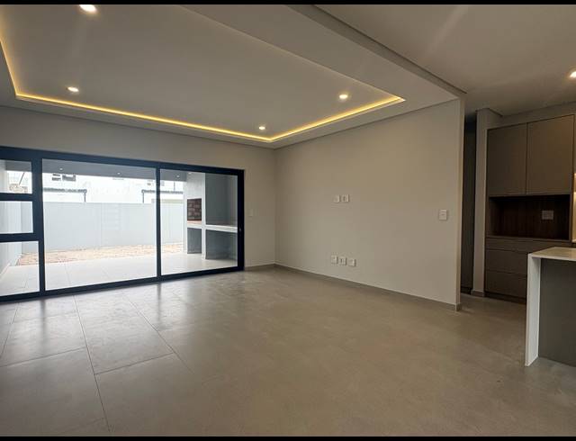 4 BEDROOM HOUSE FOR SALE IN SANDOWN